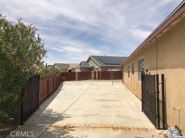 main property photo 29