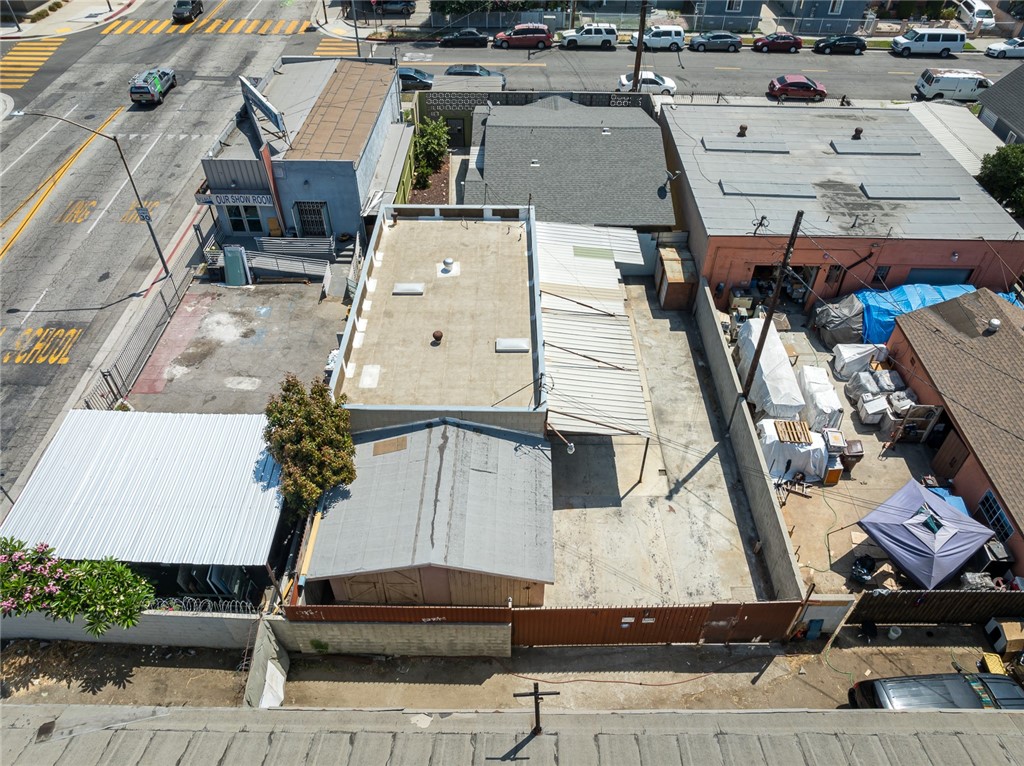 main property photo 14