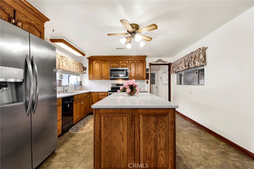 main property photo 8