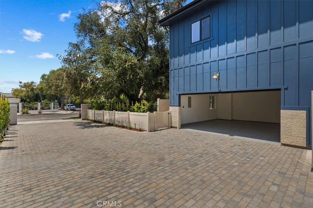 main property photo 65
