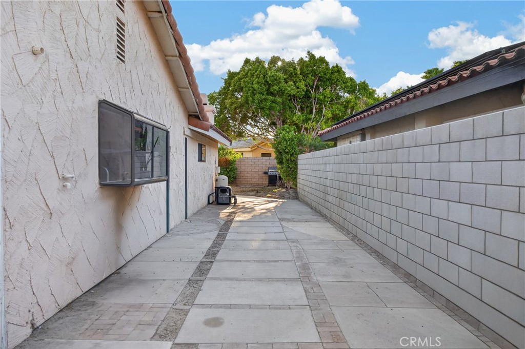 main property photo 54