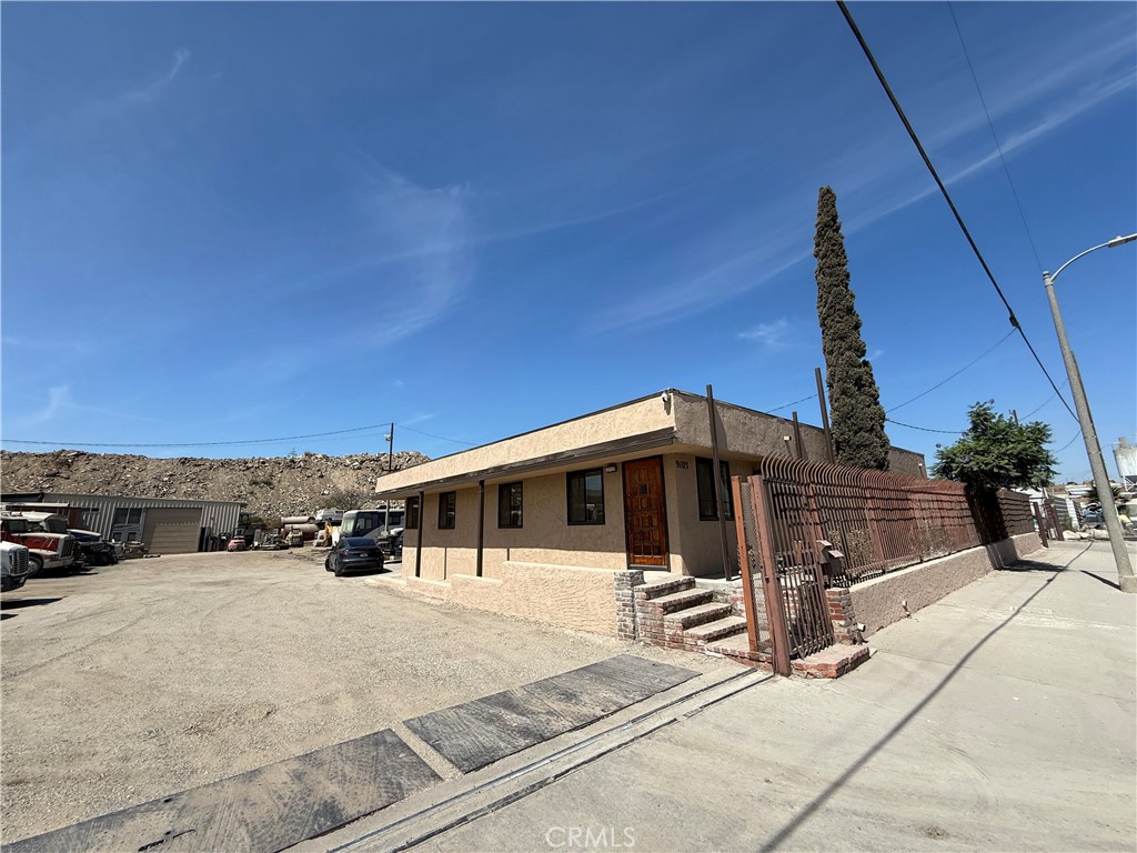 main property photo 14