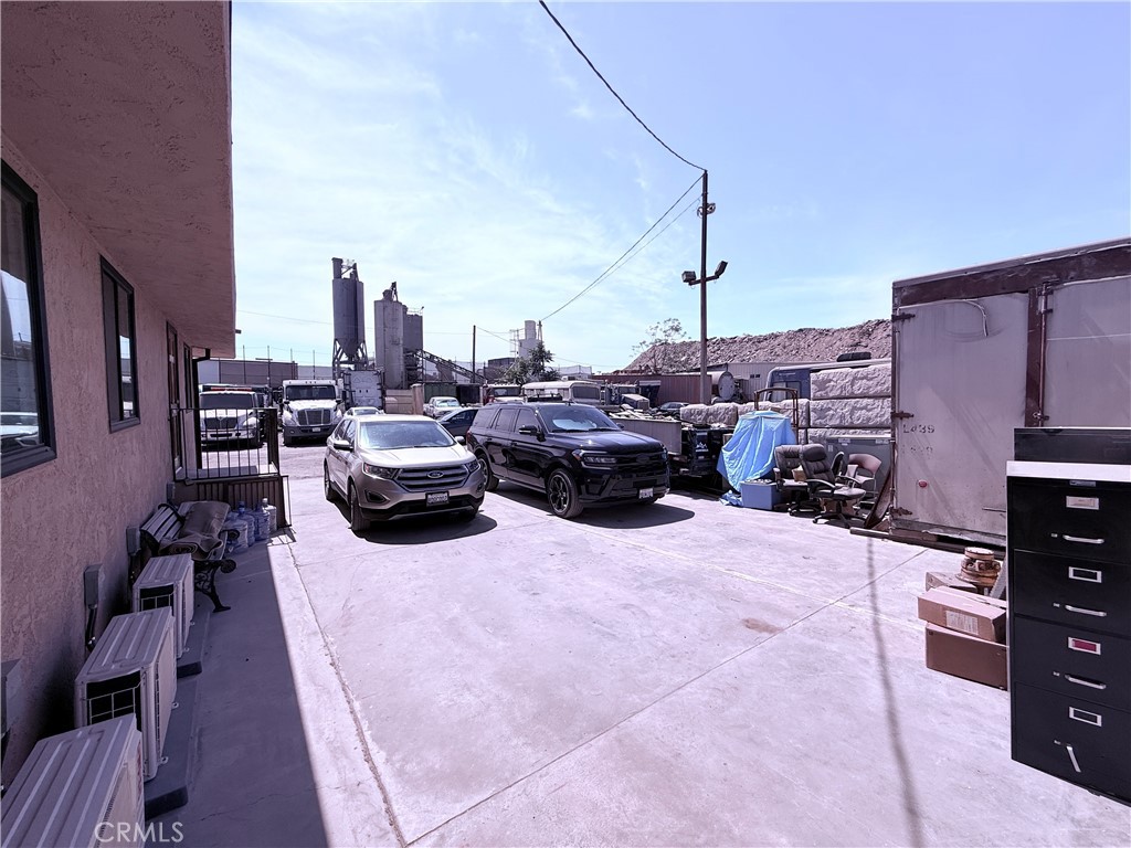 main property photo 15