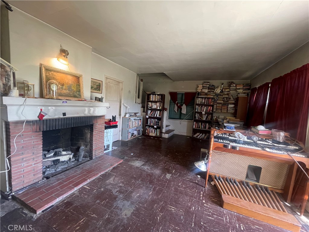 main property photo 7