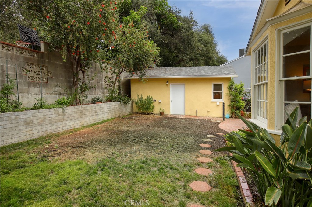main property photo 23