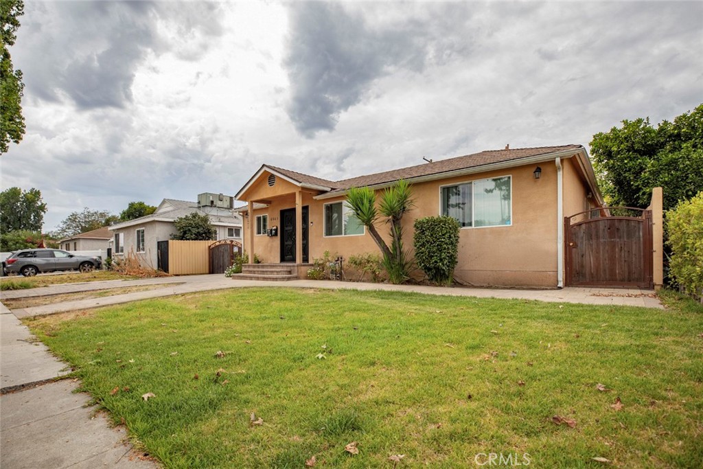 main property photo 16