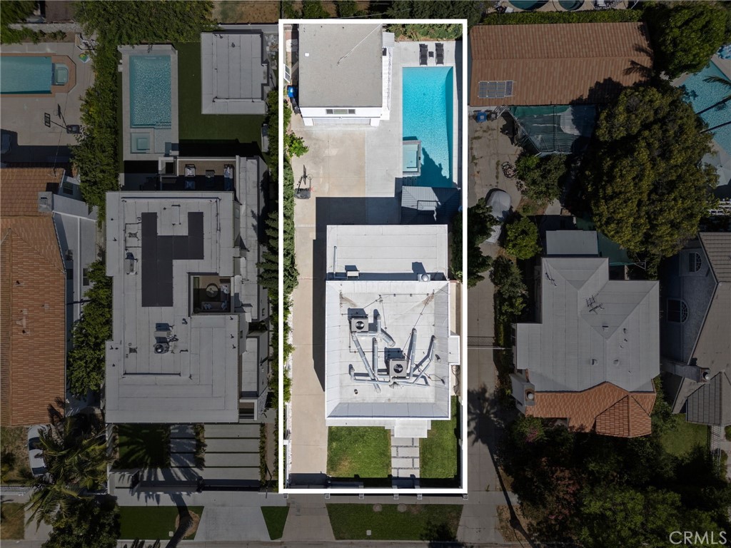 main property photo 50