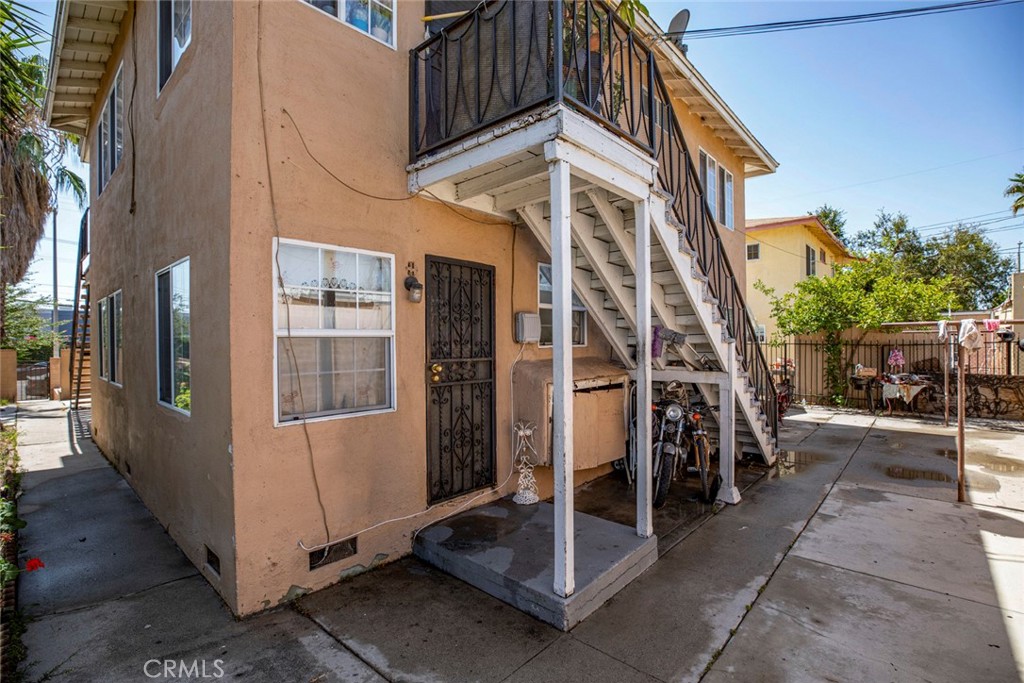 main property photo 5