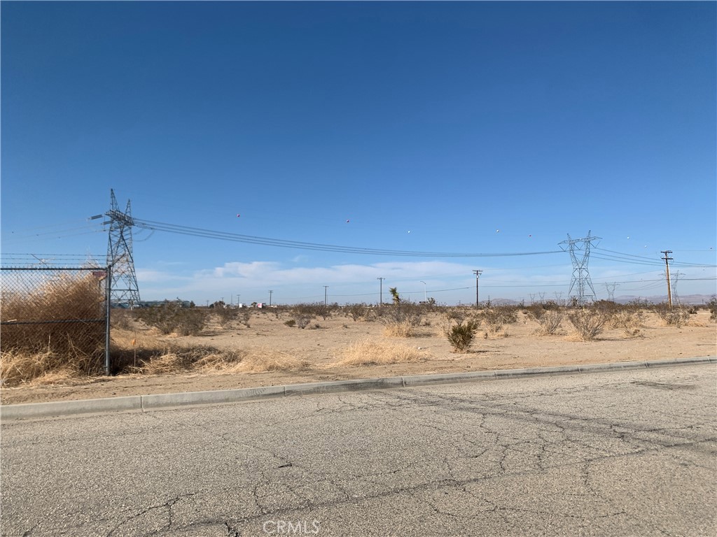 main property photo 3