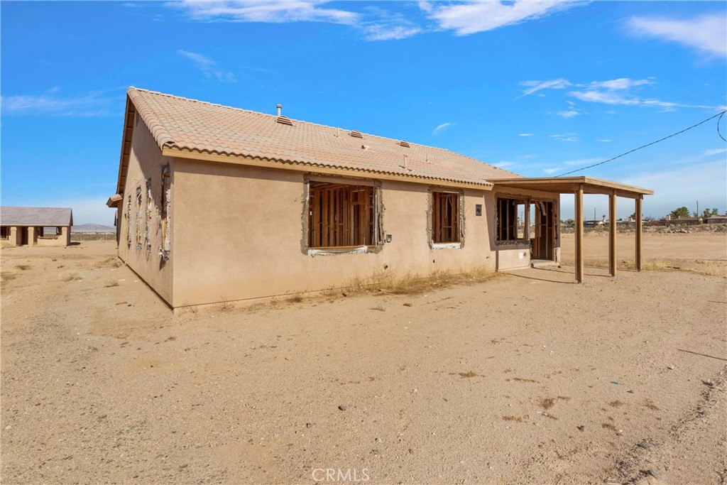 main property photo 11