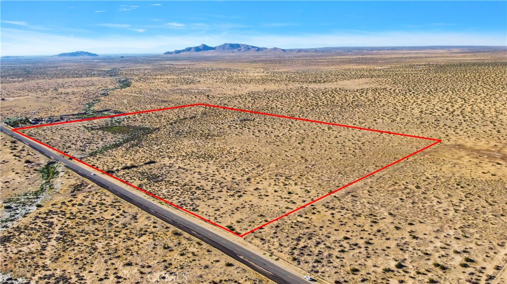 main property photo 10