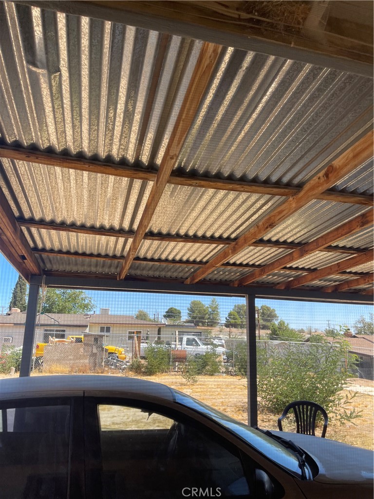 main property photo 28