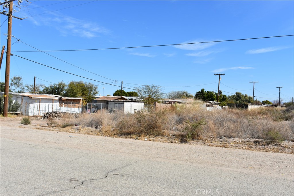main property photo 6