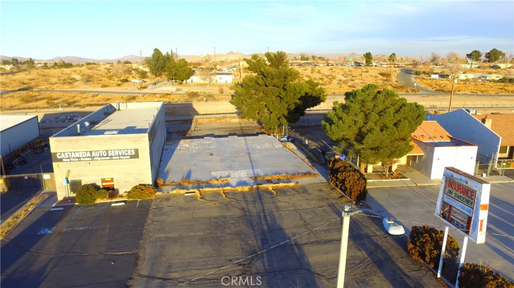 main property photo 11