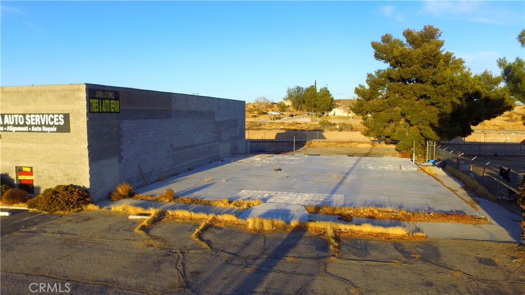 main property photo 12