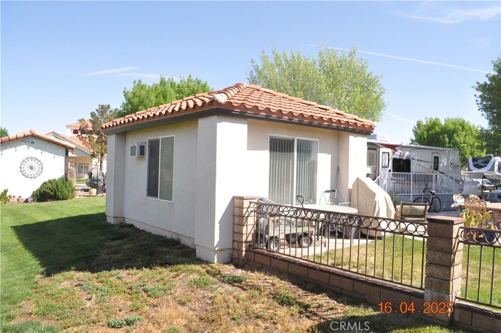 main property photo 23