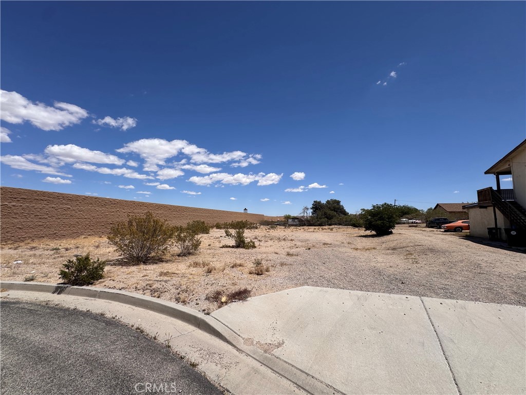 main property photo 18