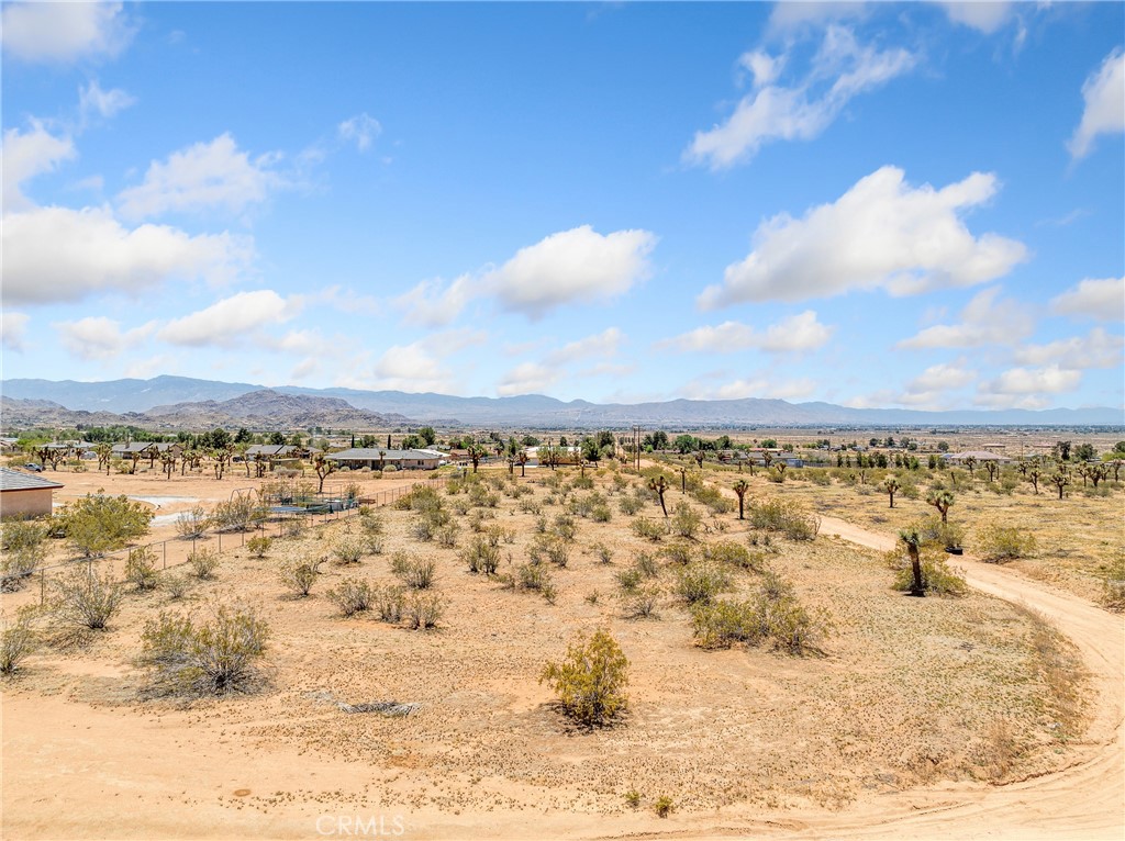 main property photo 10