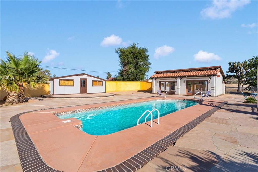 main property photo 39