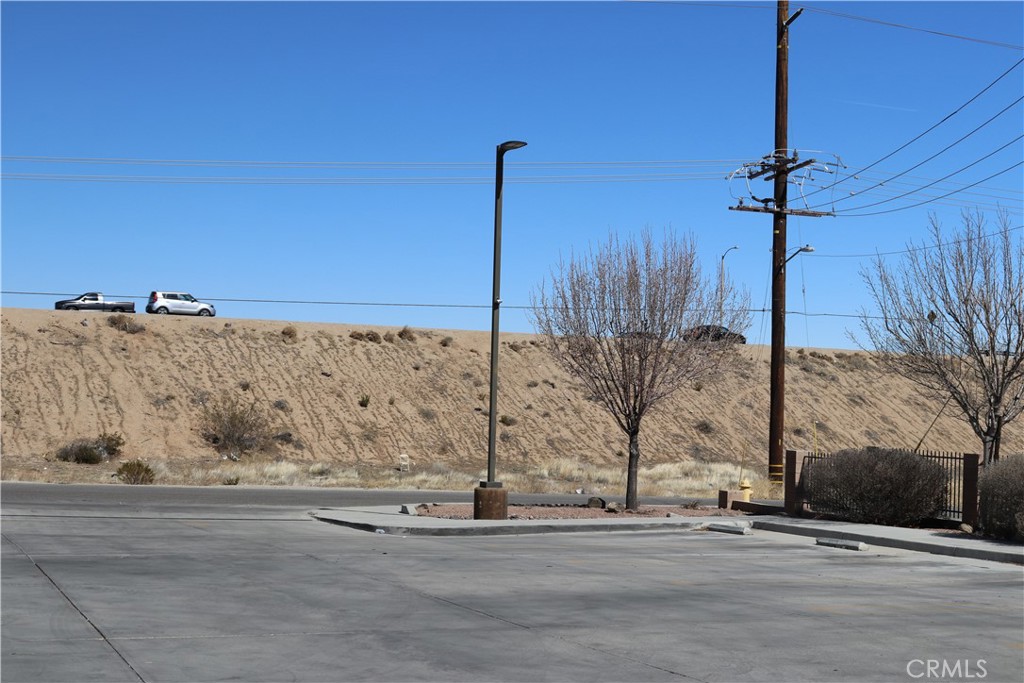 main property photo 7