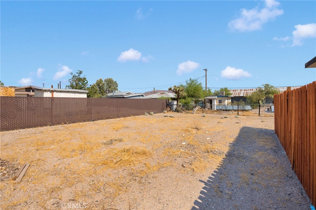 main property photo 14