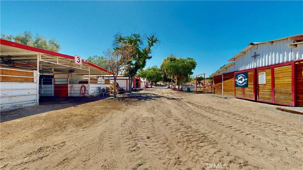 main property photo 17