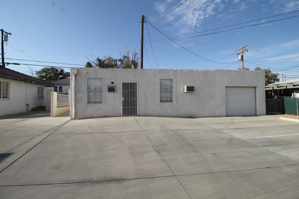 main property photo 8