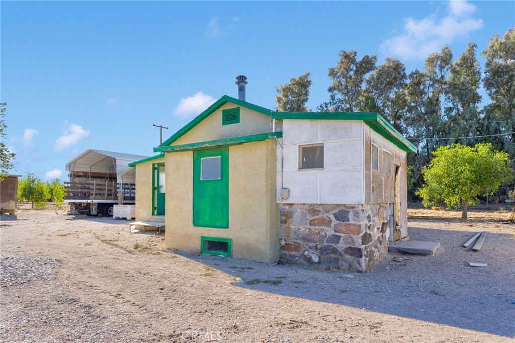 main property photo 10