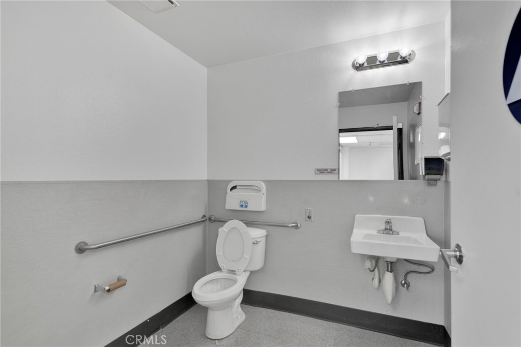 main property photo 64