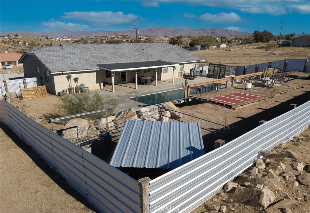 main property photo 37