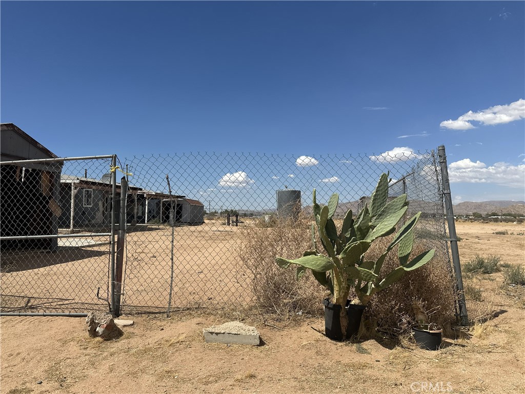 main property photo 13