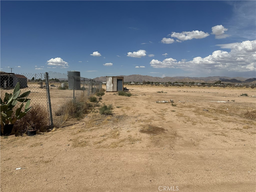 main property photo 9