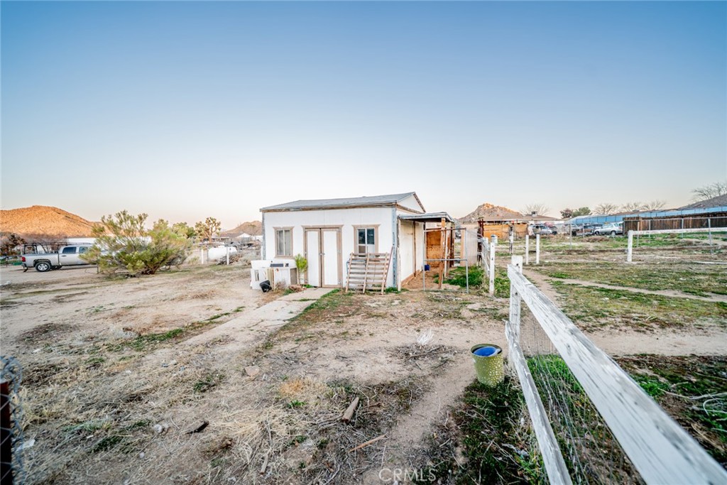 main property photo 23
