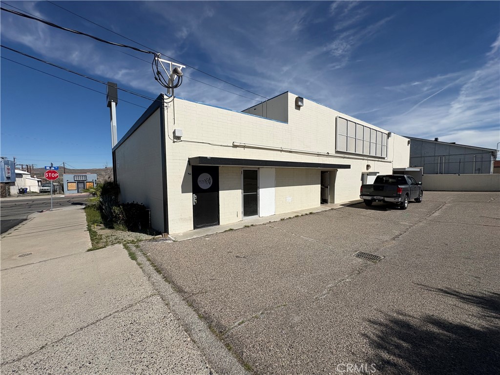 main property photo 2