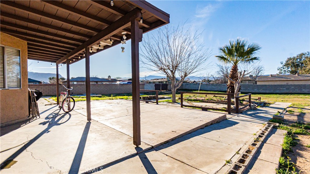 main property photo 27