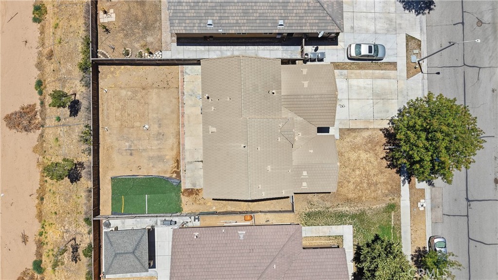 main property photo 41