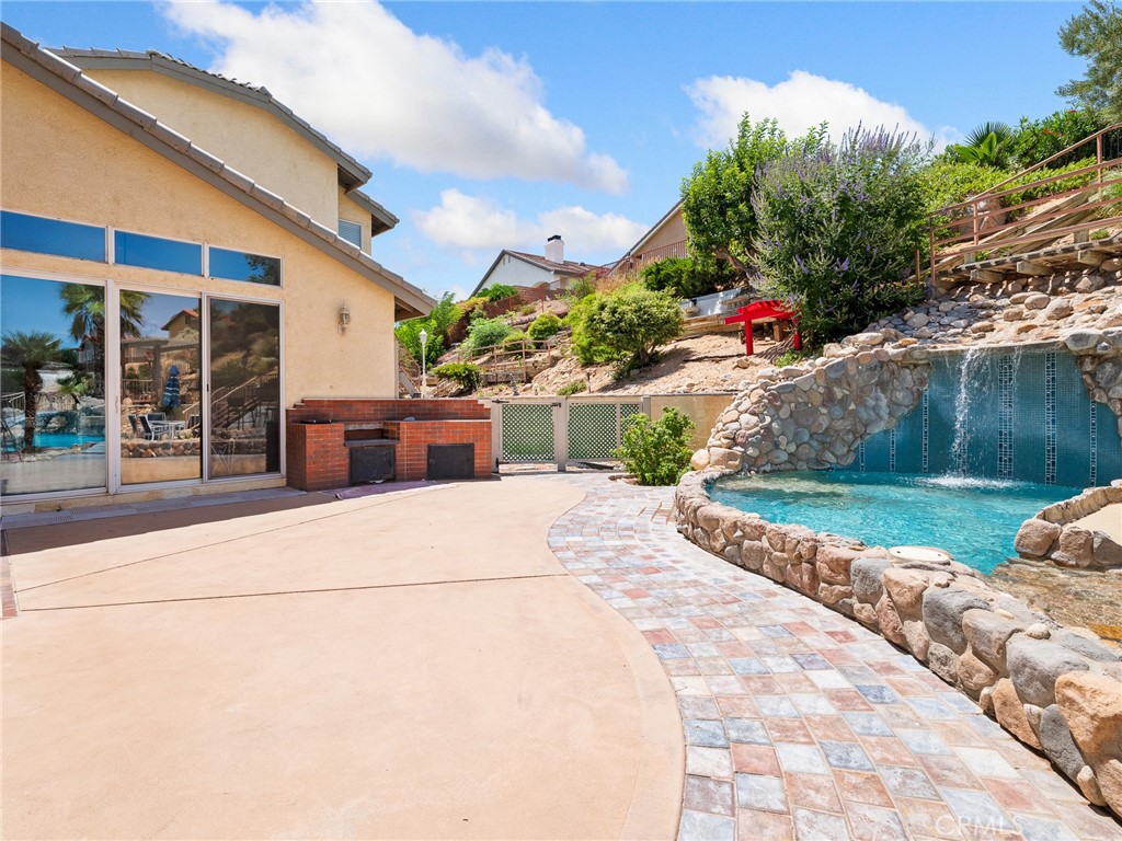 main property photo 54