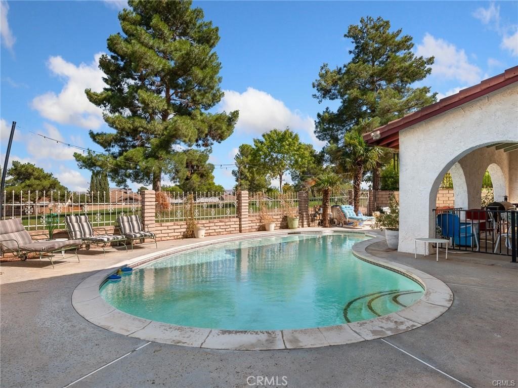main property photo 43