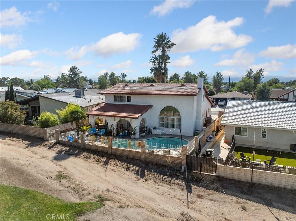 main property photo 7
