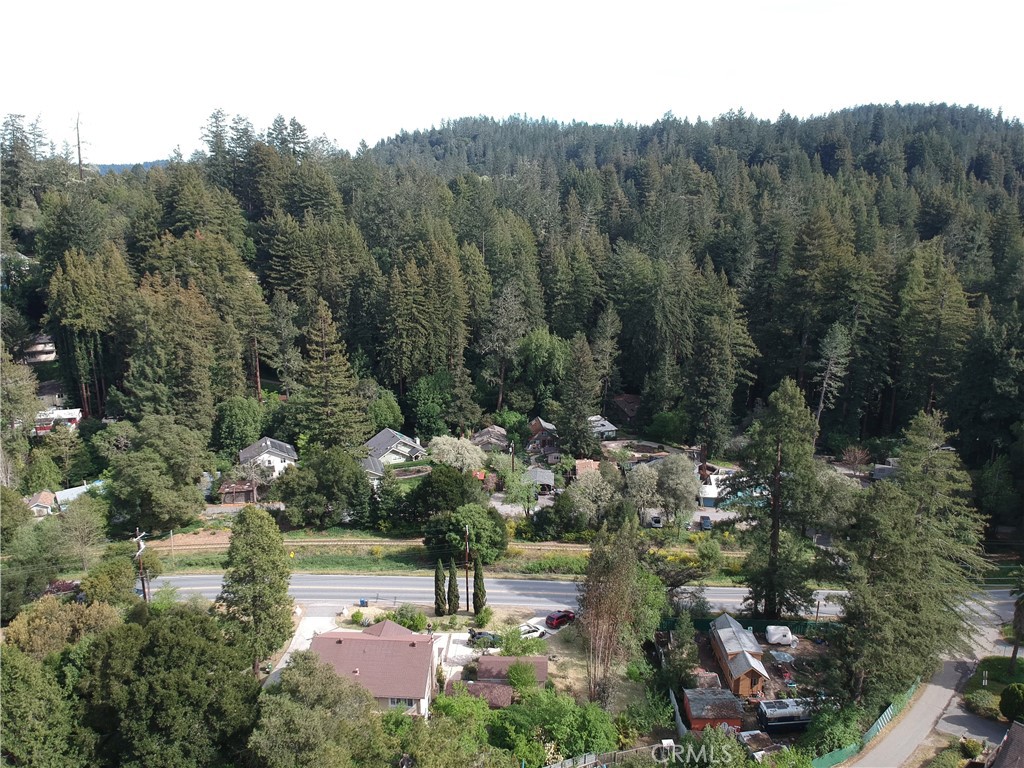main property photo 40