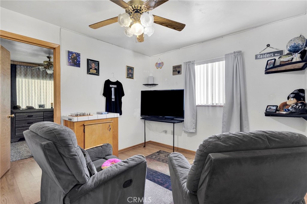 main property photo 25