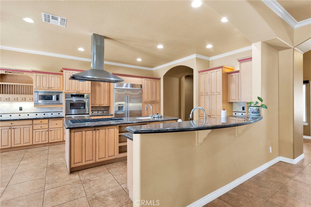 main property photo 14