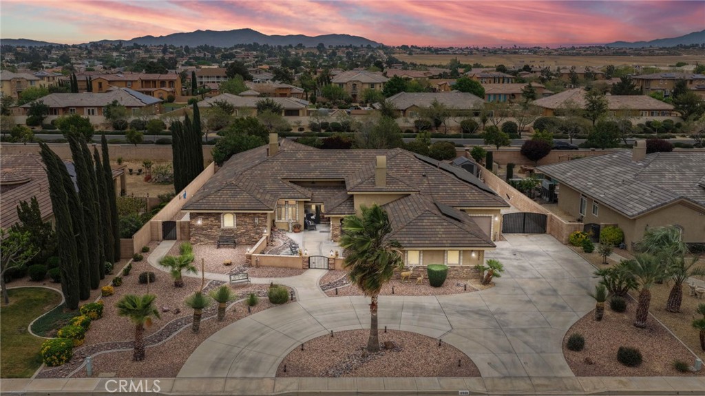 main property photo 8