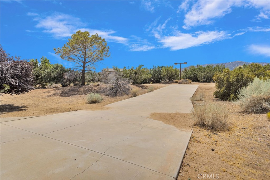 main property photo 28