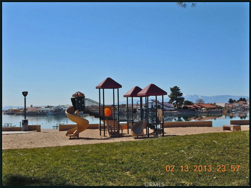 main property photo 14