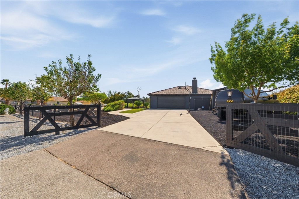 main property photo 44