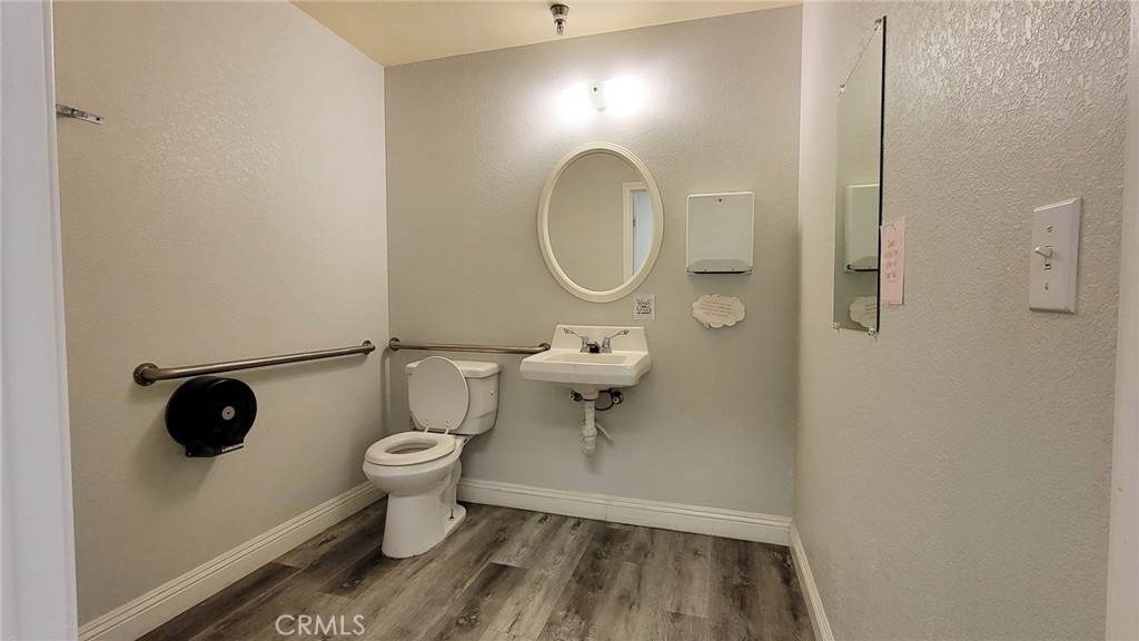 main property photo 7