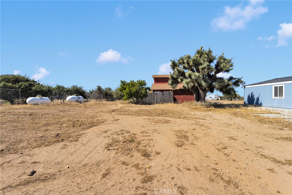 main property photo 37