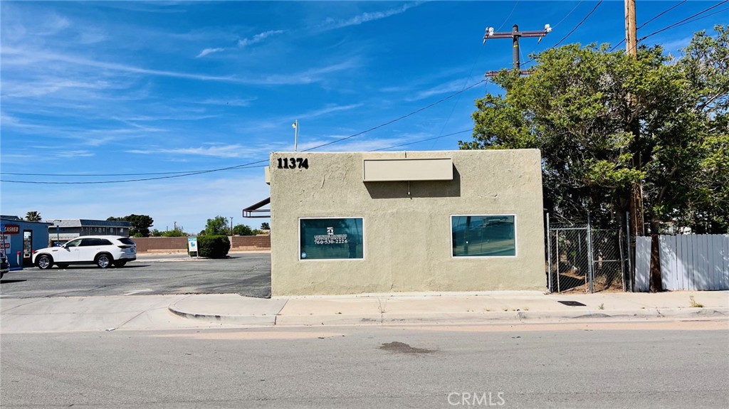 main property photo 29
