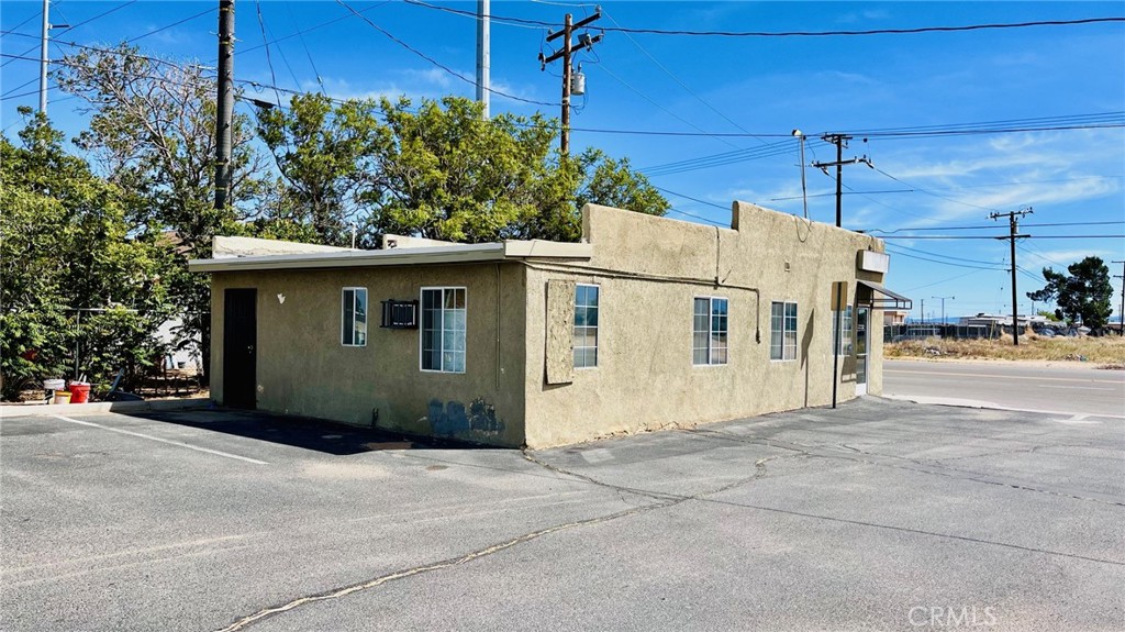 main property photo 32